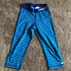 Nike PRO workout capris